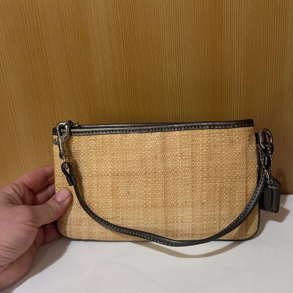 Coach Leather Flower Clutch Wristlet • Beach Vacation Straw-Weave Accent - Picture 5 of 6